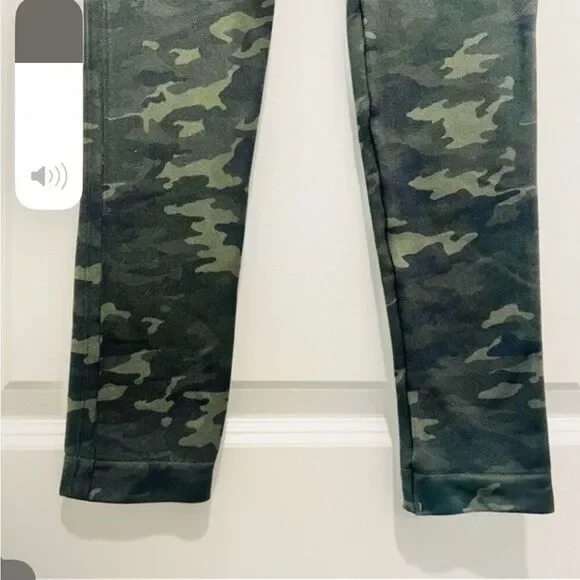 Spanx Women's Look at Me Now Seamless Leggings Camo Print Sz. Large 25" Inseam - Picture 5 of 14